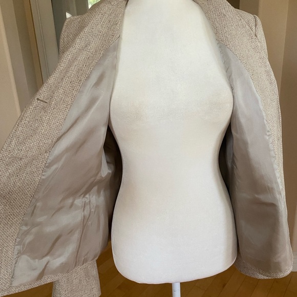 LOFT Wool Silk Blend Herringbone Light Tan Blazer Size 8 - Picture 6 of 7